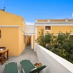 Apartment Over The Sea